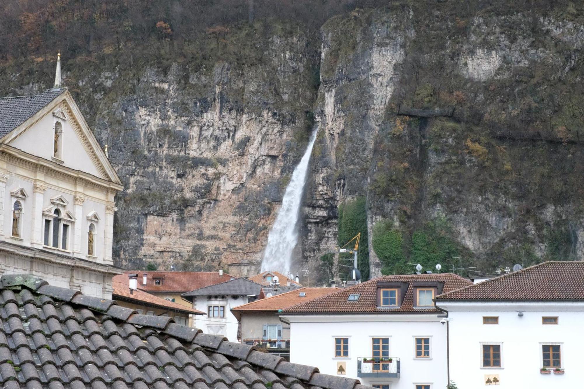 Gasthof Salurn Exterior photo